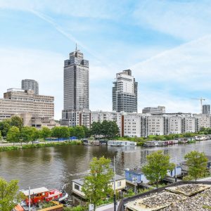 River with boats in city